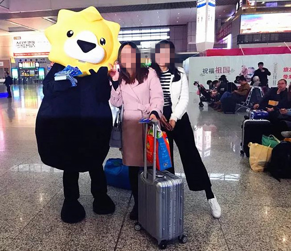 苏宁易购高铁站广告 苏宁易购高铁站广告