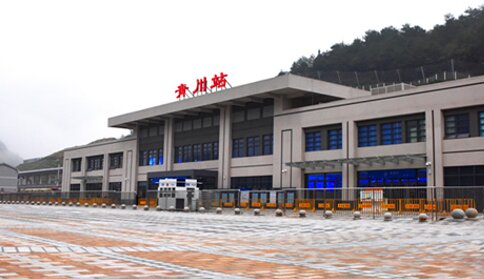 青川高铁站广告-青川站广告投放价格-青川高铁广告公司