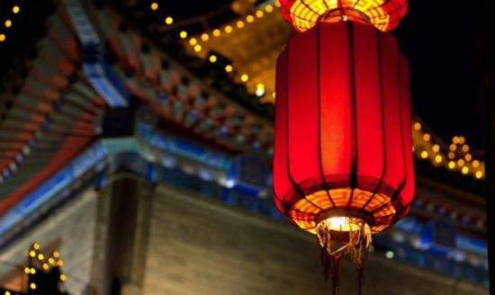 过年了什么行业适合投放广告呢?