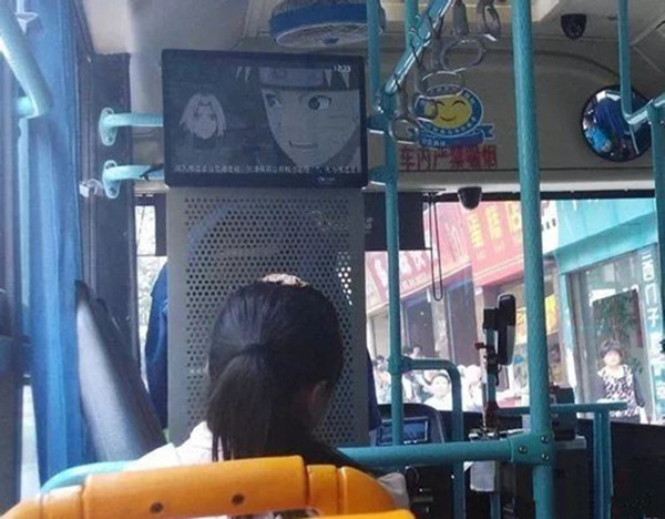 公交车广告