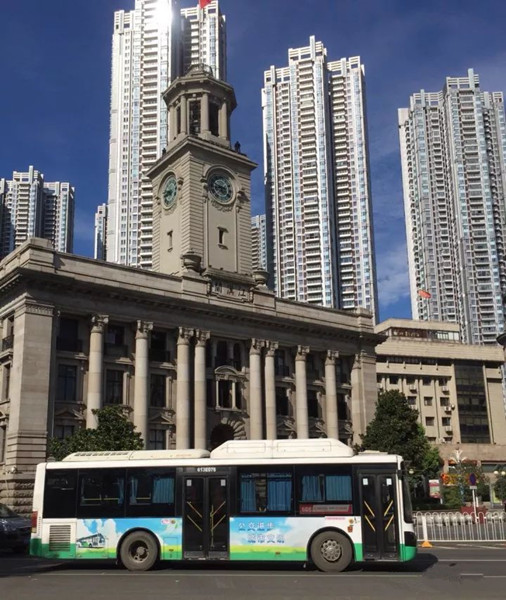 深圳公交车身广告