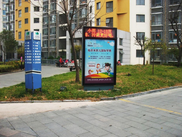 户外社区灯箱广告有什么特点