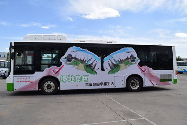 公交车广告