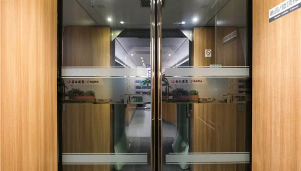 长江润发集团高铁广告