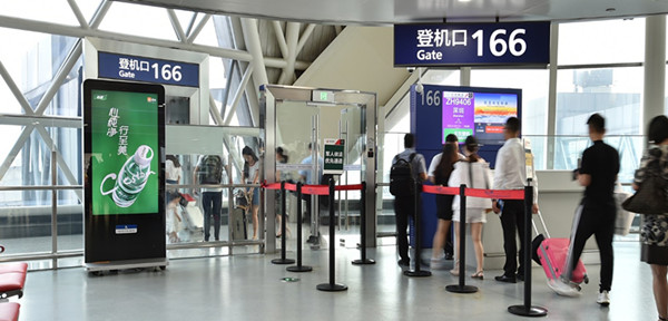 成都机场刷屏机广告价格和媒体优势