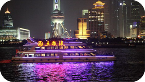 上海外滩游轮冠名广告