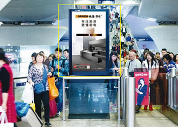 投放广州南高铁站刷屏机广告周期是多长时间?