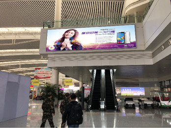 投放大连北高铁站灯箱广告多少钱?