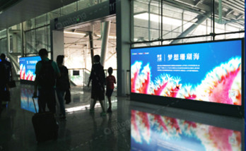 投放深圳高铁站落地灯箱广告有哪些优势?