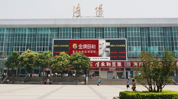 河南洛阳火车站LED广告价格
