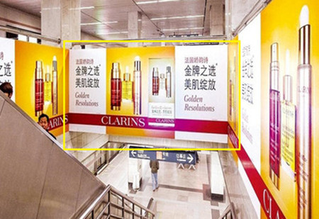 投放上海地铁梯顶灯箱广告需要多少钱