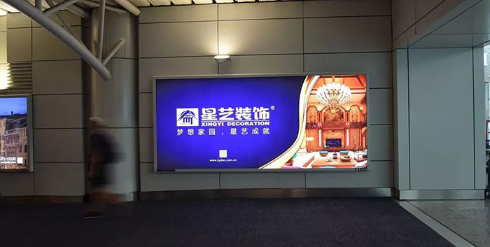 广州机场灯箱广告2