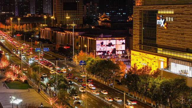 沈阳青年大街万象城LED广告投放，沈阳大屏广告价格