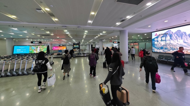 泉州晋江机场行李转盘LED广告投放，泉州机场大屏广告价格