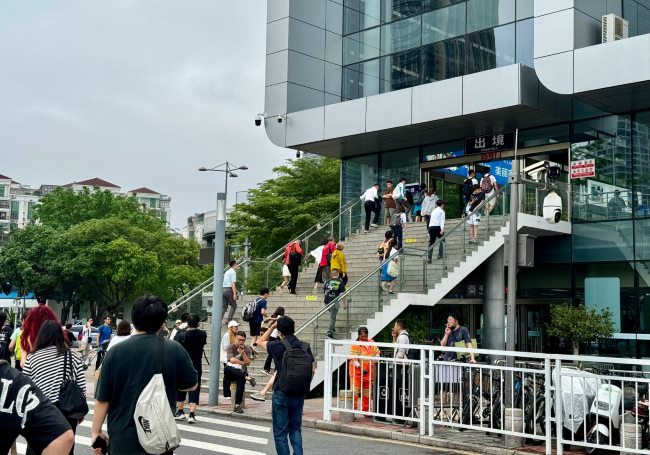 深圳福田口岸和莲塘口岸的广告为什么那么火？都有哪些品牌广告曝光