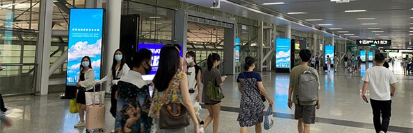 深圳北站出站通道LED广告案例——福田区政府深圳北站广告