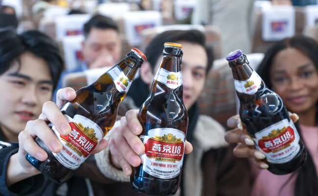 燕京U8-高铁车厢广告