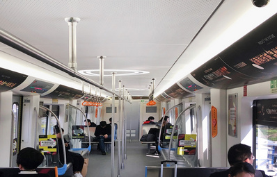 第一户外传媒-温州地铁品牌内包车广告