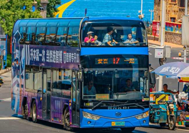 第一户外传媒-烟台双层巴士车身广告