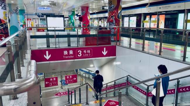 第一户外传媒-昆明地铁语音播报广告