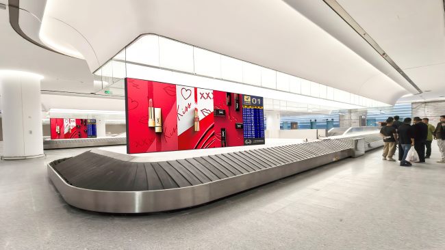 第一户外传媒-三亚凤凰国际机场一层国内到达行李厅行李转盘LED屏