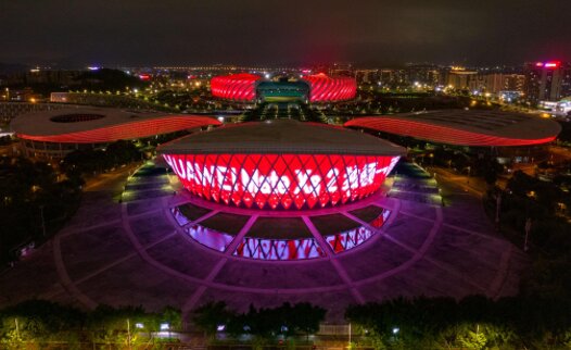 福州海峡奥体中心灯光秀广告-福州海峡奥体中心地标广告