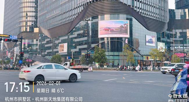 杭州拱墅商场大屏汽车广告案例实拍图